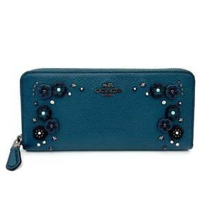 Coach Appliqué Tea Rose Zip Around Wallet